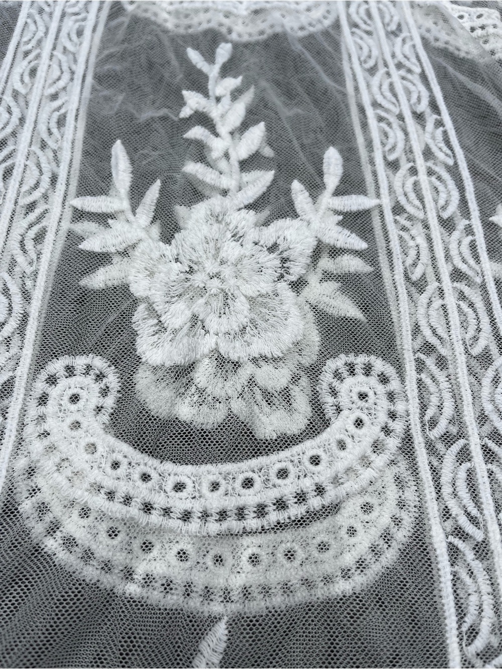 Lace dress with floral embroidery Cottagecore XL Bohemian Silhouette Wedding - Picture 10 of 10